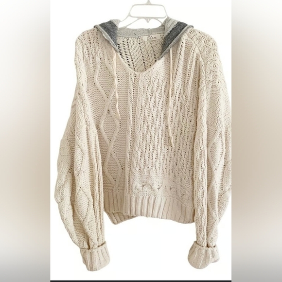 Elan Cream V-Neck Cable Knit Sweater EUC Medium Oversized PTP 27 - Picture 1 of 7